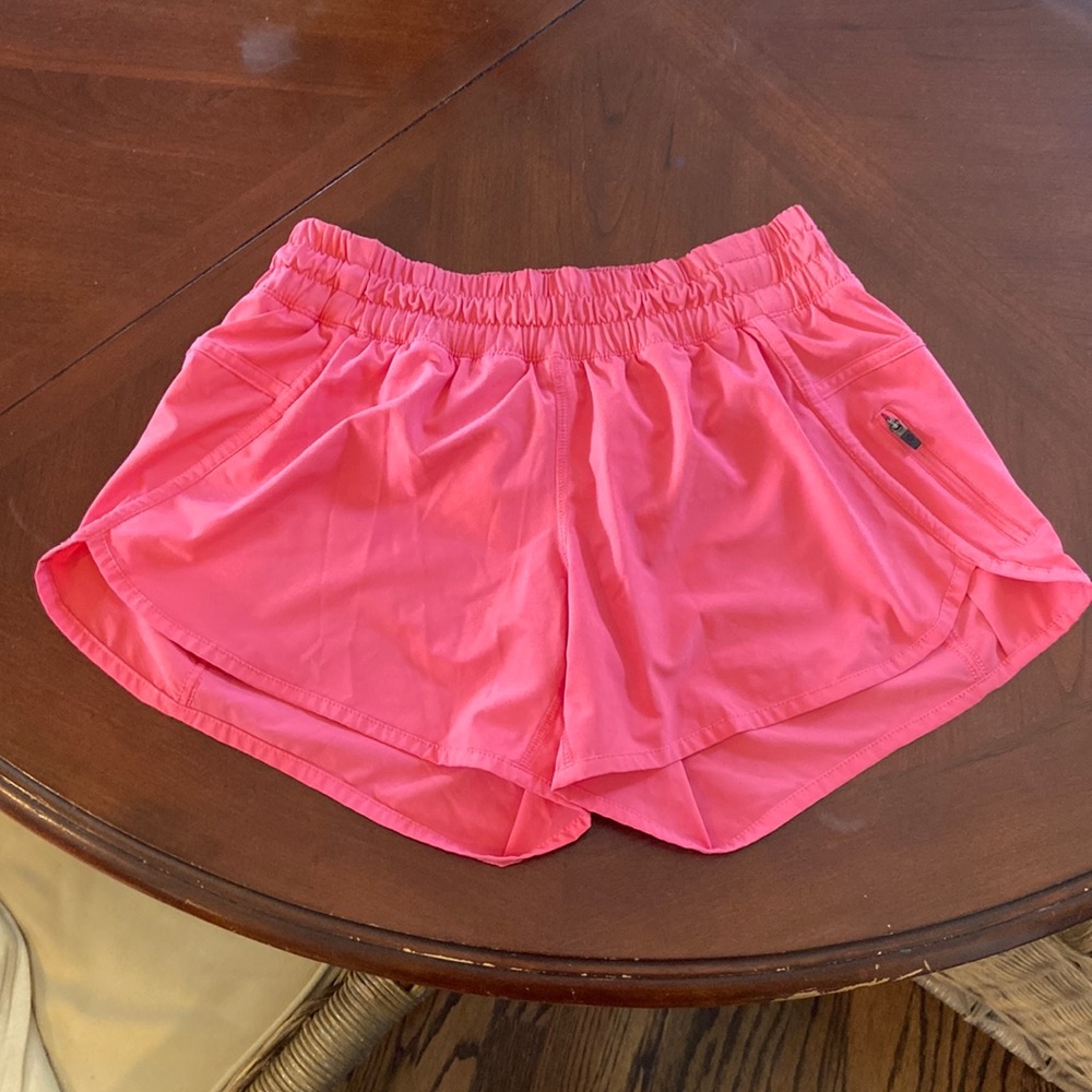 pink lulu lemon shorts